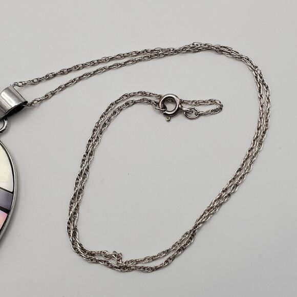 Beautiful 925 Sterling Silver 16" Oval Shell Pendant Chain Necklace - Picture 7 of 11